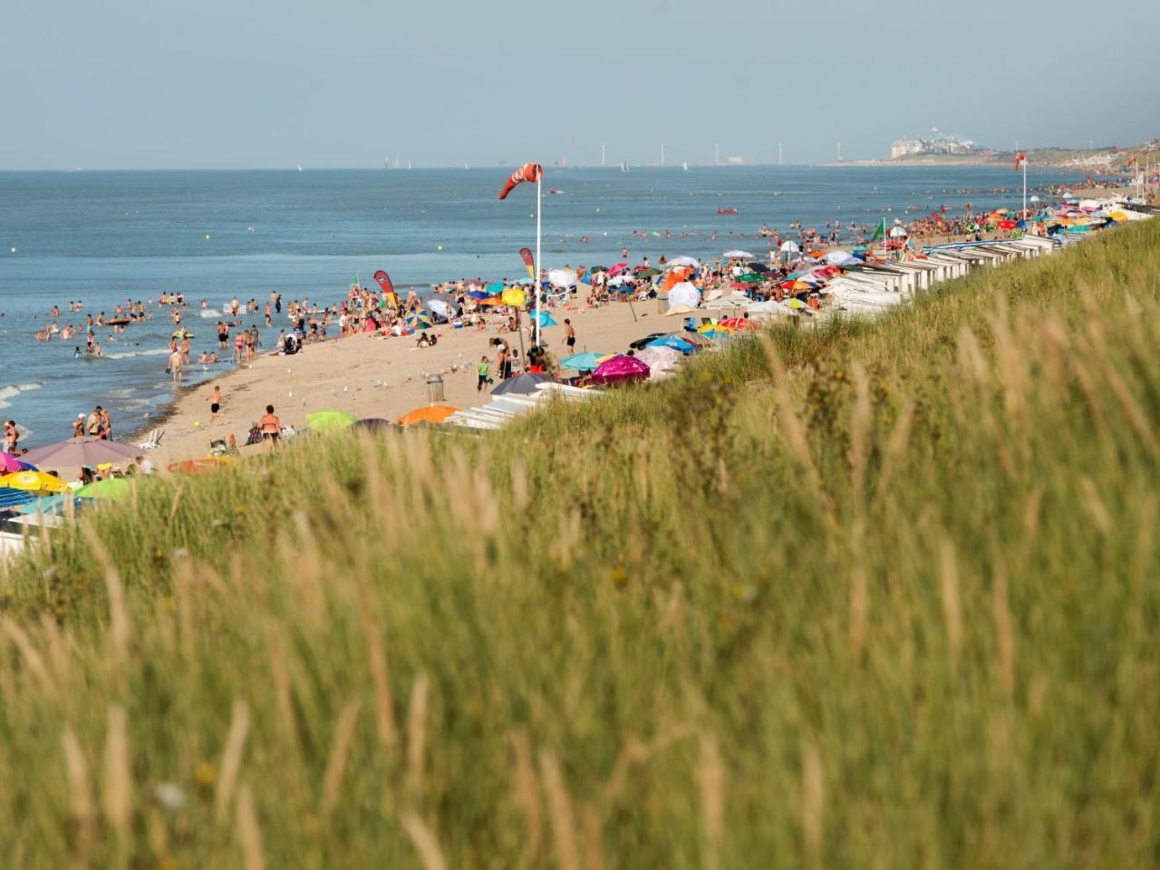 Holiday Home Noordzeepark Zeewind 브레데네 외부 사진
